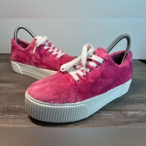Jessica Simpson Womens size 7.5M Edda Pink Fuzzy Platform sneakers EUC